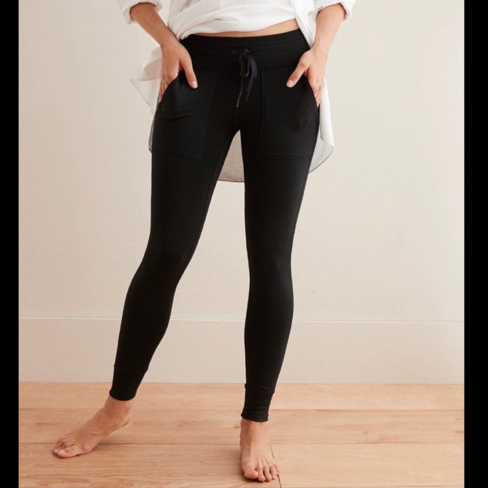 Aerie play pocket jogger